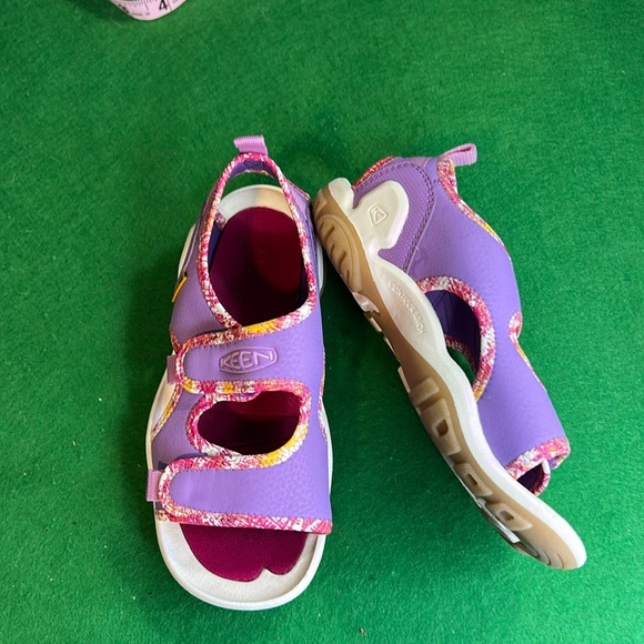 KEEN BIG KIDS KNOTCH CREEK OPEN TOE PURPLE SANDALS SZ 13 - Picture 1 of 13